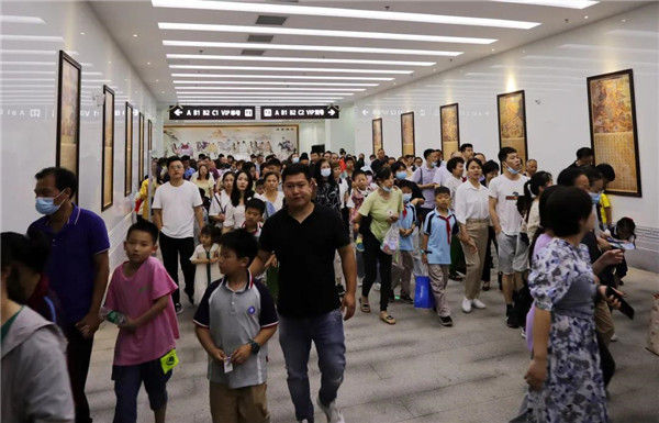 CHINA少年《china》行——城投集團積極探索研學游發(fā)展新模式 大型實景演出《china》迎來“六一”研學專場