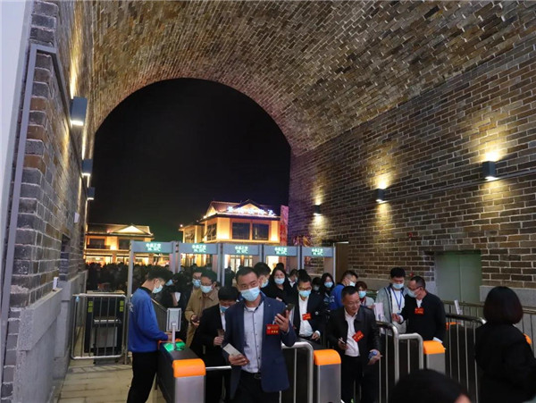 人大代表、政協(xié)委員打卡《china》