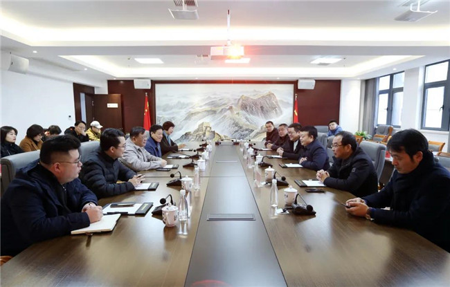 市國資委黨委書記、主任朱平生帶隊走訪慰問城投集團