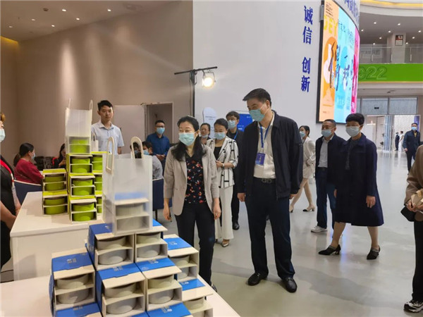 新理念、新時尚、新方式、新感受——德宇集團舉行2022得雨活茶新品發(fā)布推廣會