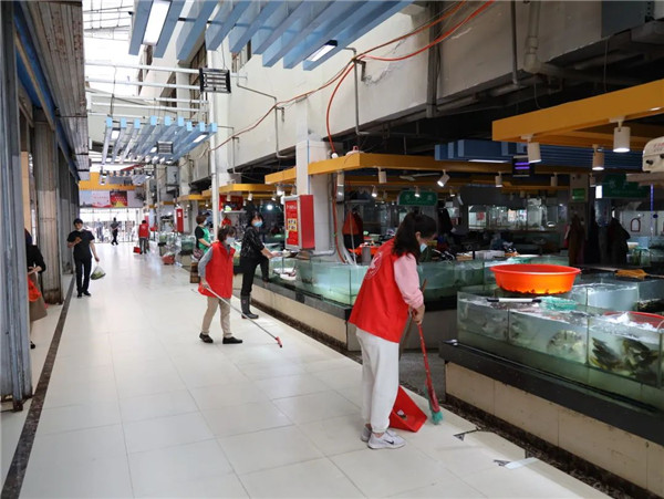 市城投集團(tuán)開展“大清掃、大撿拾、大宣傳”專項(xiàng)活動(dòng)